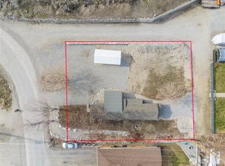 270 Chestnut St, Chelan Falls, WA 98817