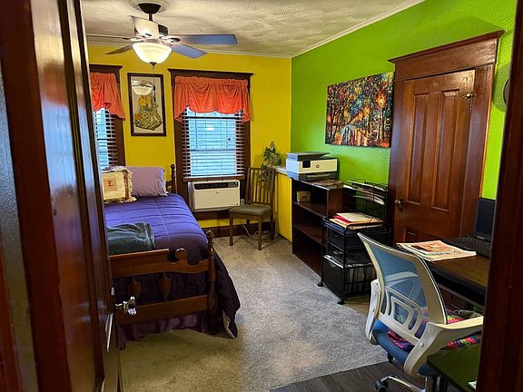 5th image of 219-221 W 5th Street