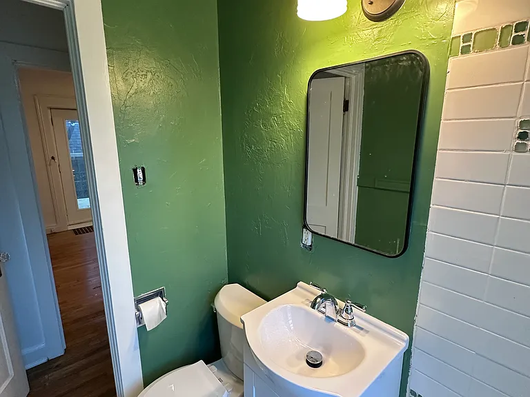 4810 Holly St — Photo 5
