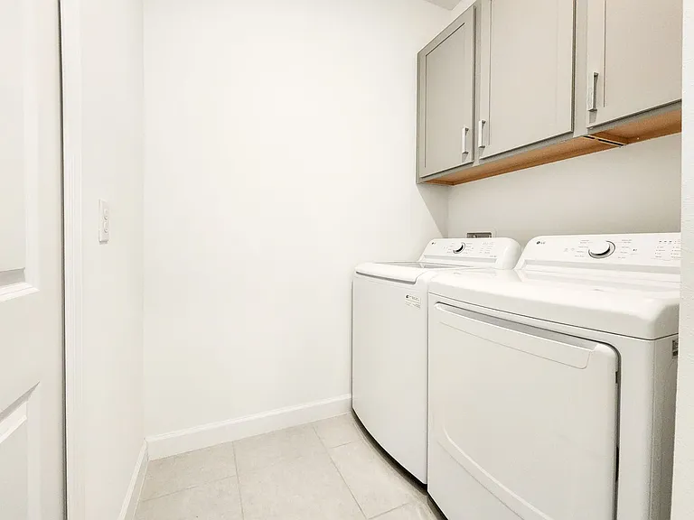 2322 Antarus Dr NW — Photo 10
