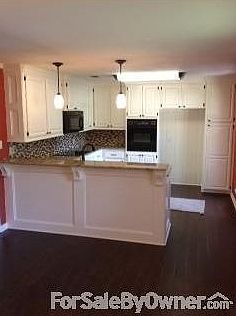 2nd image of 5904 Wilshire Dr