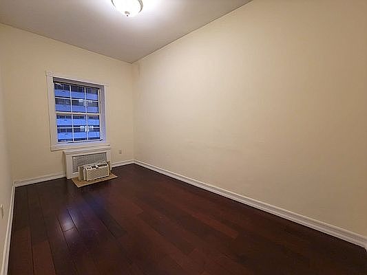 1st image of 51 E 34th St #Xx