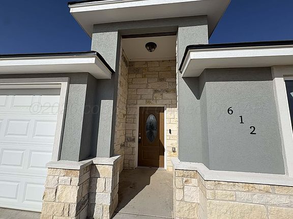 2nd image of 612 Poplar