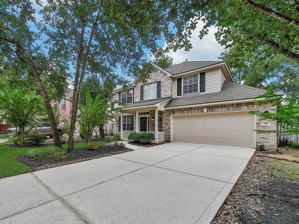 35 S Apple Springs Cir