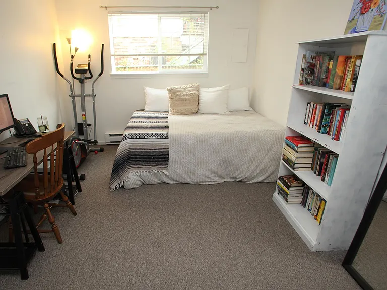 4923 SE 71st Ave #1 — Photo 16