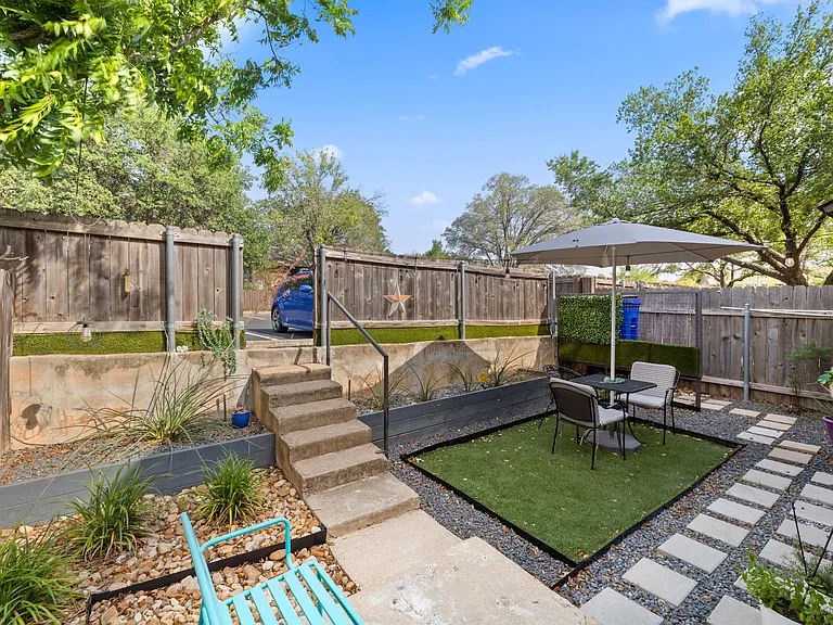 1015 E Yager Ln #115 — Photo 30