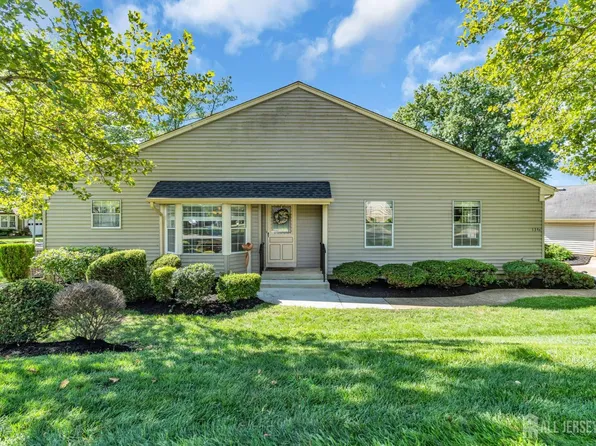 134 Concordia Cir #B, Monroe Township, NJ 08831