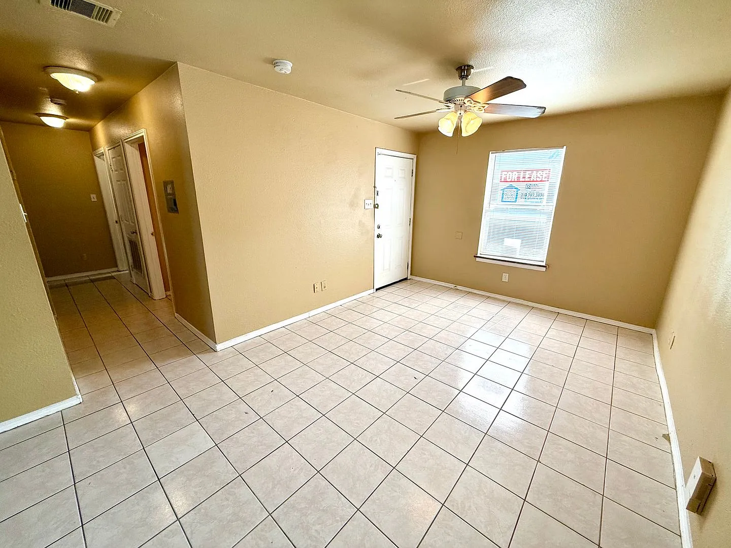**Application Received** *Move In Special* Charming 3-Bedroom Home Near St. Mary's University & L... — Photo 3