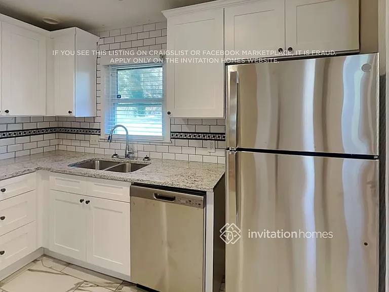 2434 N Main St NW — Photo 8