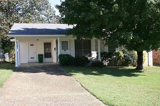 For Sale: 5908 Hacienda Dr, North Little Rock, AR 72118