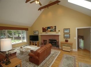 30 Tanglewood Ln, North Andover, MA 01845