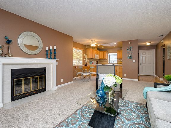 4th image of 5486 Wisteria Way