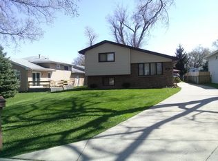 290 E Crest Ave, Bensenville, IL 60106