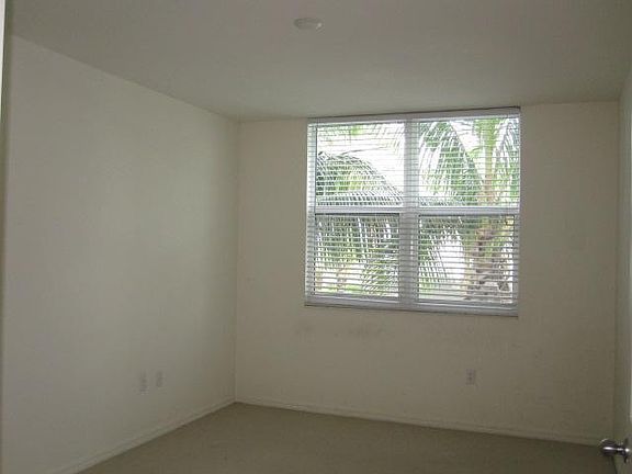3rd image of 2401 NE 65th Street #1-201