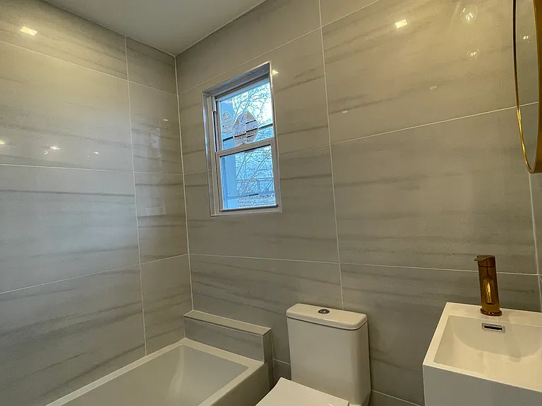 86 Wallis Ave #2B — Photo 6