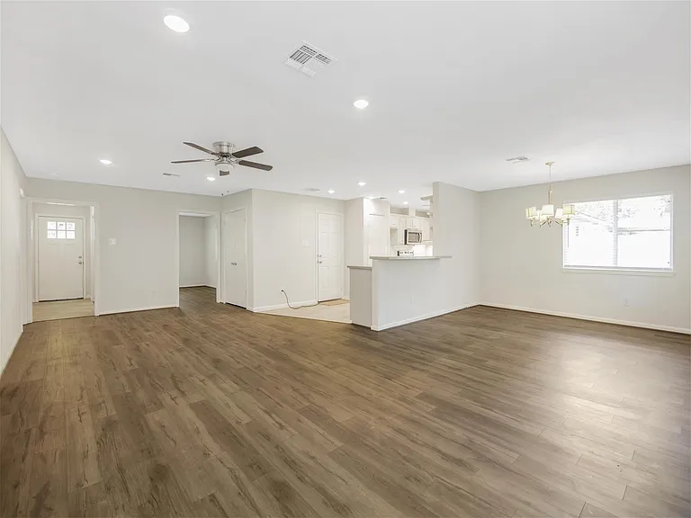 5830 Ettrick Dr — Photo 6