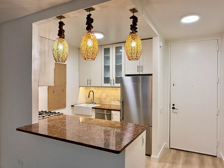 250 W 89th St #4-A — Photo 7
