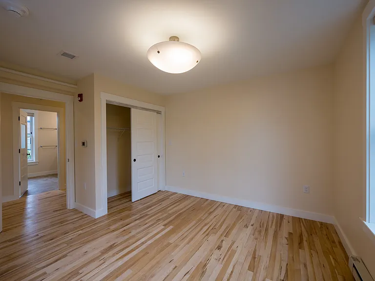 101 N Main St #203 — Photo 8