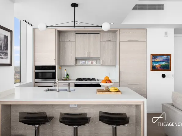 1 City Point image 3 of 15