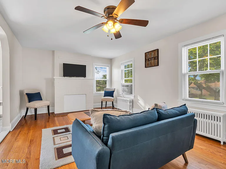 37 Highland Ave — Photo 10
