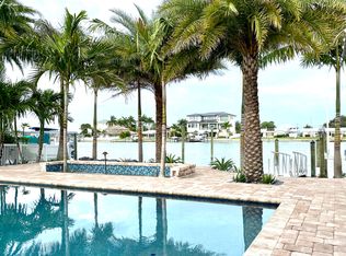 218 Poinciana Ln, Largo, FL 33770