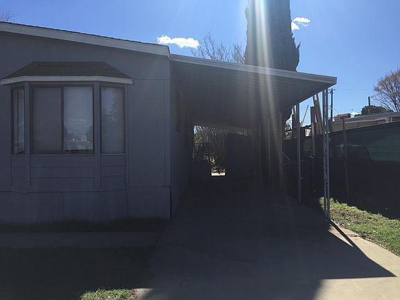2nd image of 33095 Asbury St