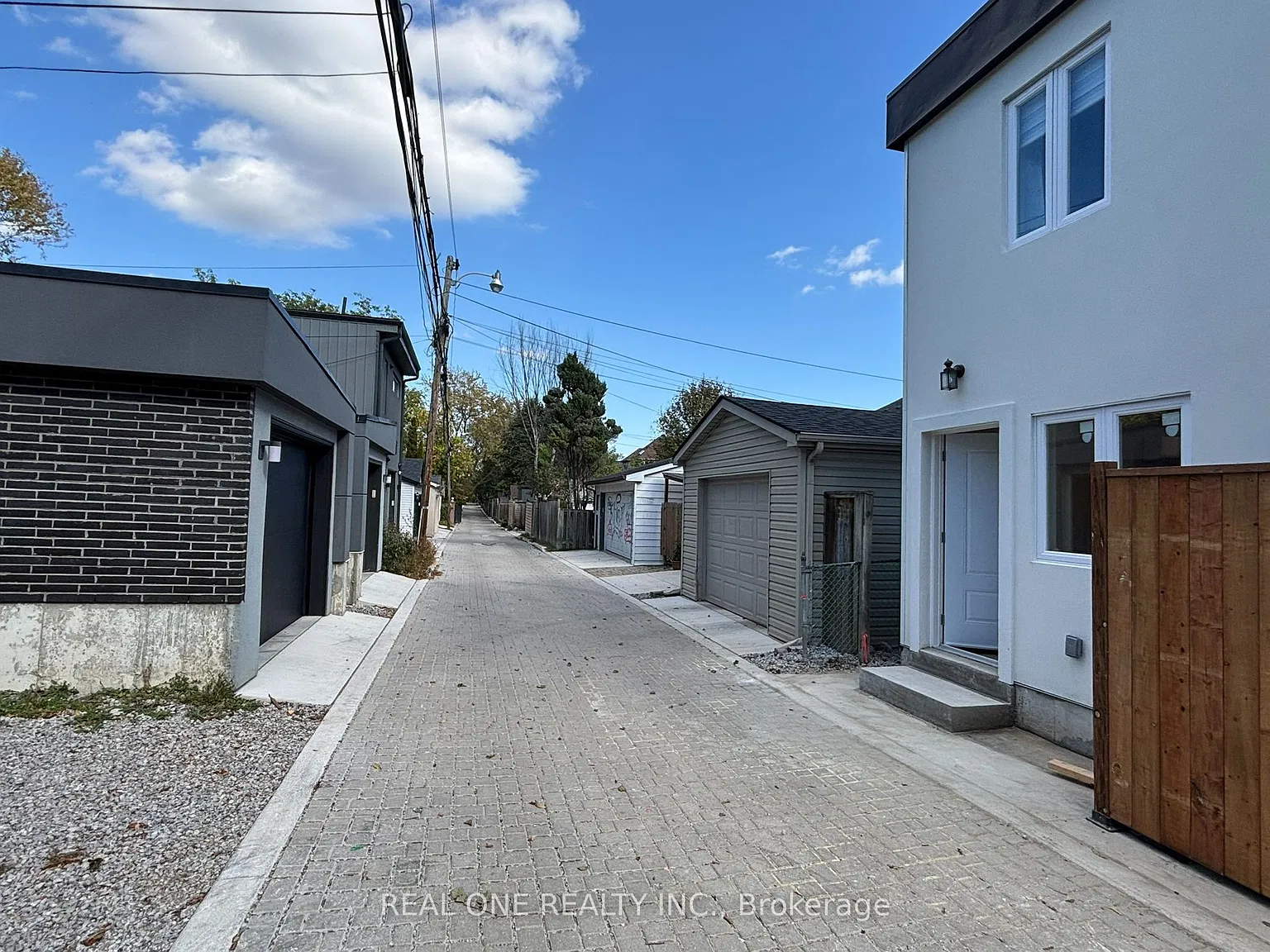 2 bed, $2,600 — Photo 2