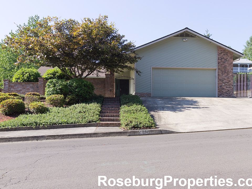 2365 NW Esquire Dr Roseburg