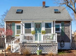 13 E St, Hull, MA 02045
