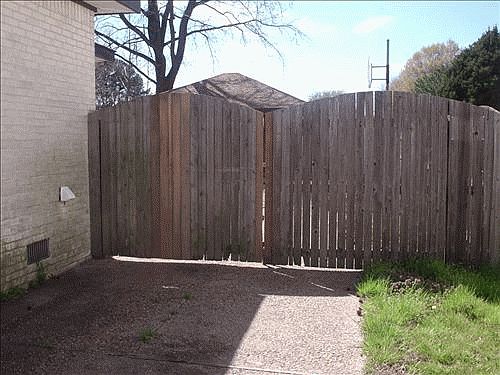GATE FROM SIDE OF HOUSE