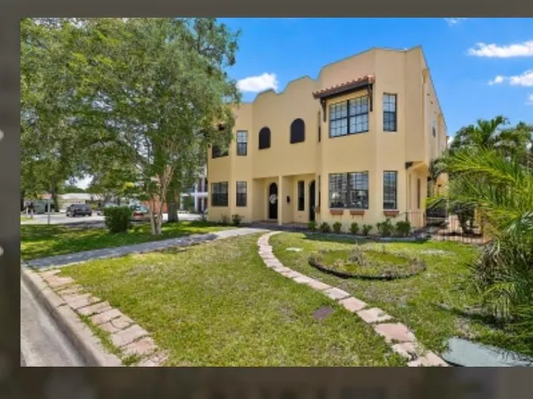 316 34th Ave N, Saint Petersburg, FL 33704
