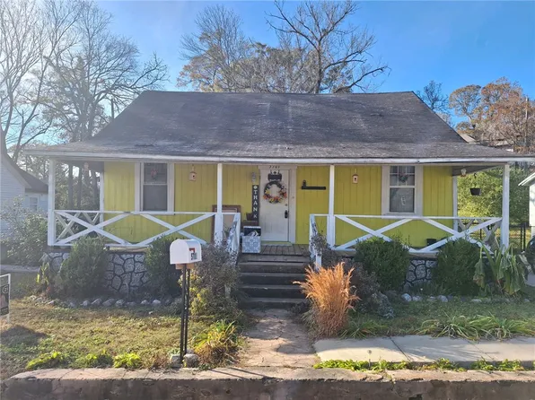 5701 16th Ave, Valley, AL 36854