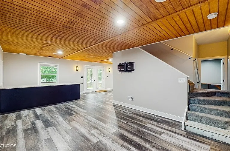 137 Forest Ave — Photo 39