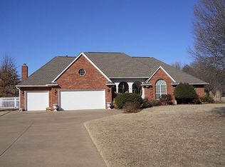 2802 S Fox Ledge Dr, Stillwater, OK 74074