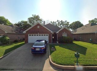 3421 Iberville Dr, Tyler, TX 75701
