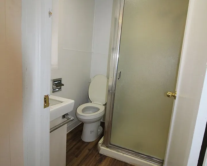 528 Torrey St — Photo 11