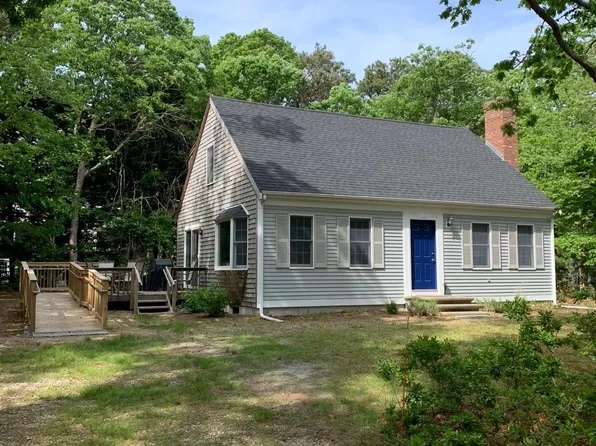 195 Salt Winds Dr, Eastham, MA 02642