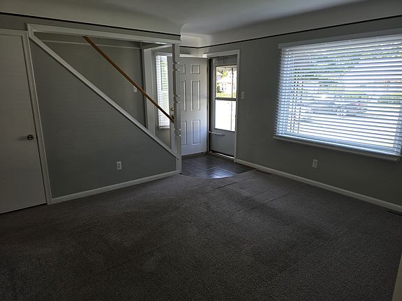3rd image of 27530 Kaufman St