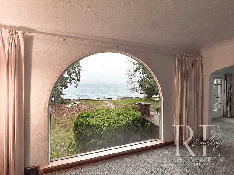 9051 Sunset Ln NW — Photo 11
