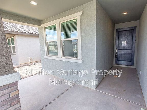 5th image of 15249 W Latham St
