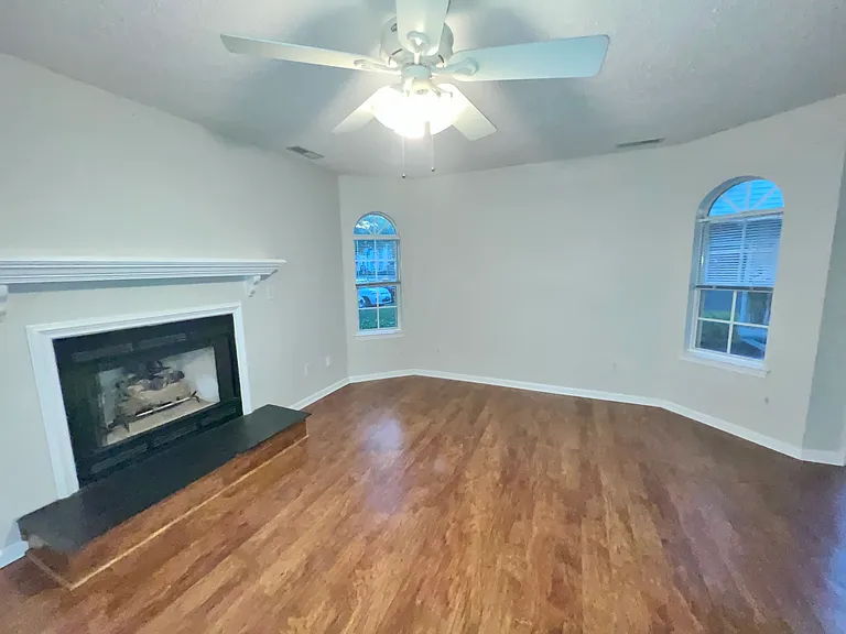 4924 Shallowford Cir — Photo 10