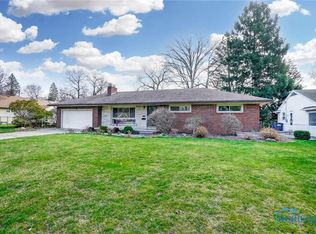 4922 Clover Ln, Toledo, OH 43623