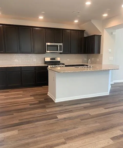 124 Martha Ln — Photo 27