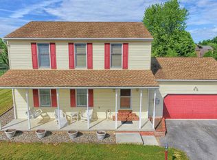 32 Goldenrod Dr, Carlisle, PA 17015