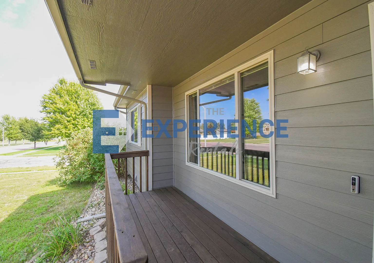 Spacious Ranch Home with 3-Car Garage, Finished Basement & Fenced Yard! — Photo 2