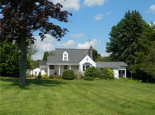 1353 Langeloth Rd, Burgettstown, PA 15021