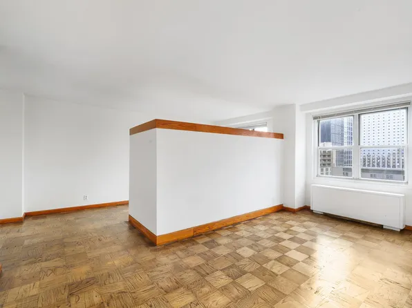 225 Saint Pauls Avenue image 3 of 30