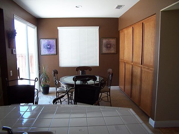 Breakfast Nook and Ample Cabinet Space