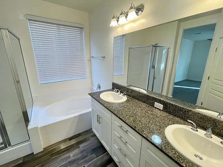 1357 Wren Dr — Photo 11