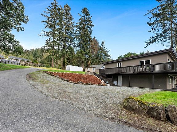 5th image of 1084 Tatlow Rd